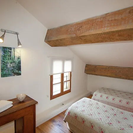 In France With Covered Terrace, Cleaning Included Casa vacanze Roussines