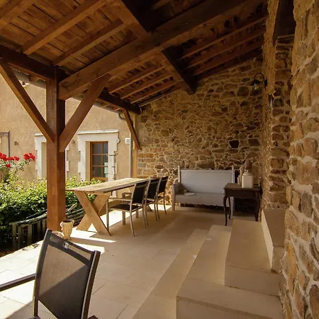 In France With Covered Terrace, Cleaning Included Prázdninový dům